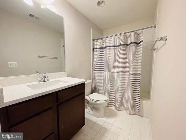Building Photo - 508 Sourwood Ct