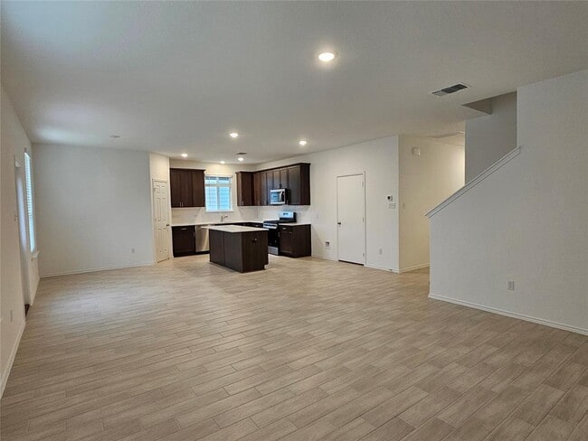 Building Photo - 1629 Brimhurst Dr