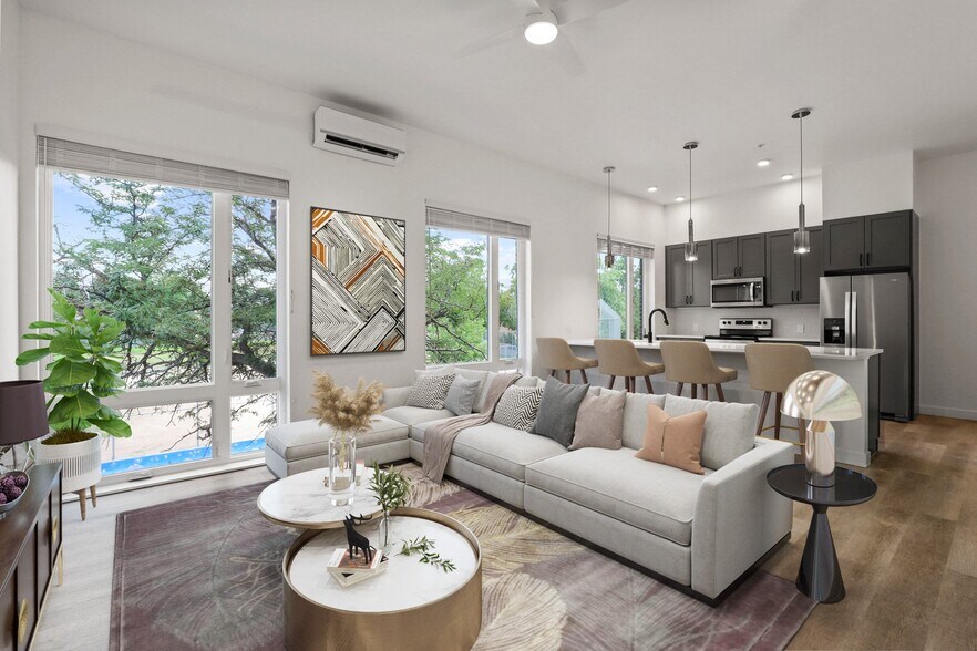 Primary Photo - 1775 S Pearl