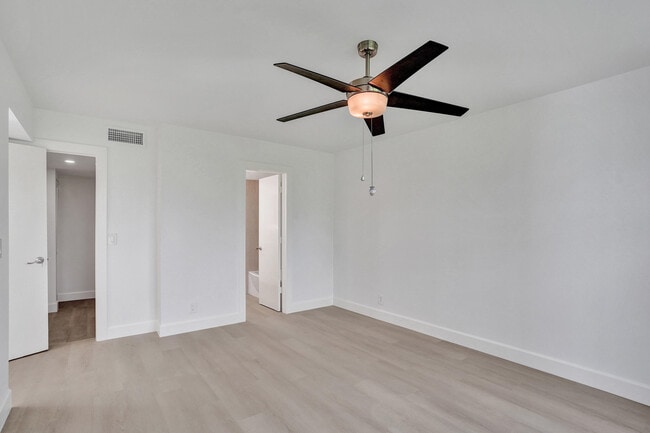 Building Photo - 1040 Homewood Blvd