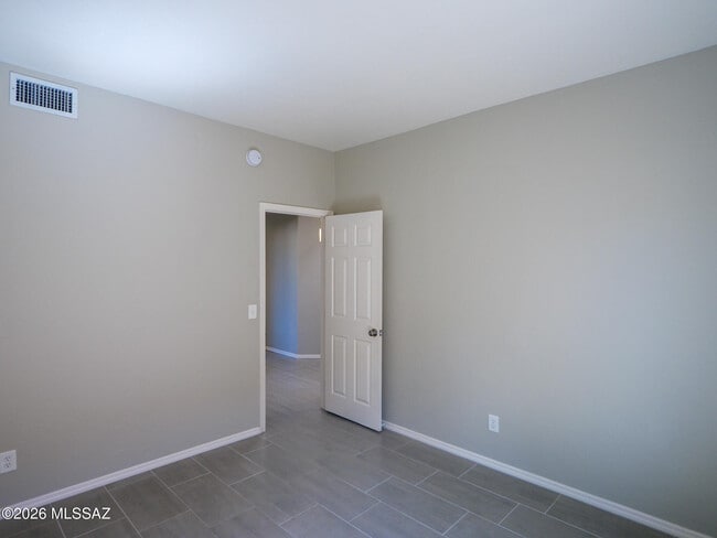 Building Photo - 2430 N Quesnel Loop