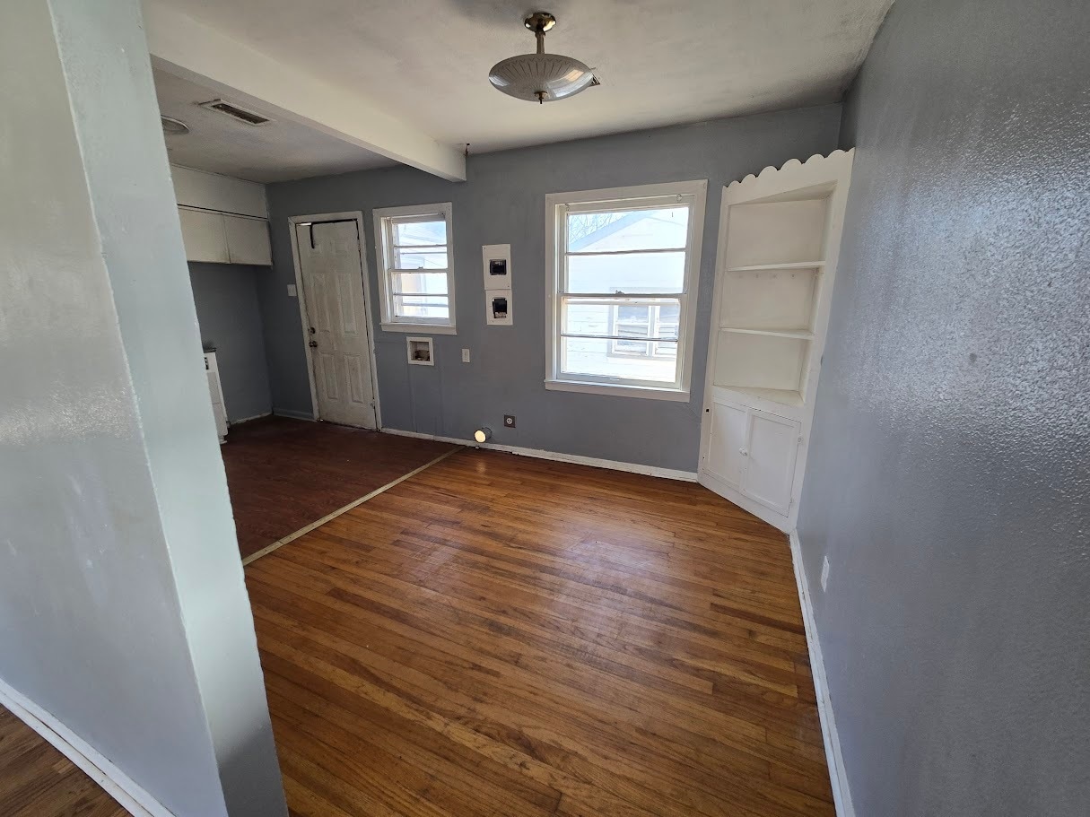 Building Photo - 4118 S Harrison St