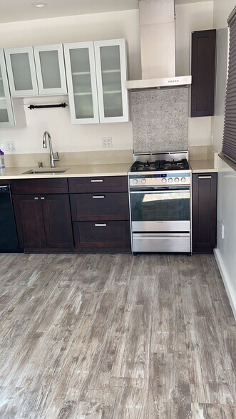 Building Photo - 5913 Amend Rd