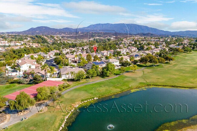 Building Photo - Huge 5 Bed/ 3.5 Bath Home In Desirable Gated Rancho Madera community In Temecula!