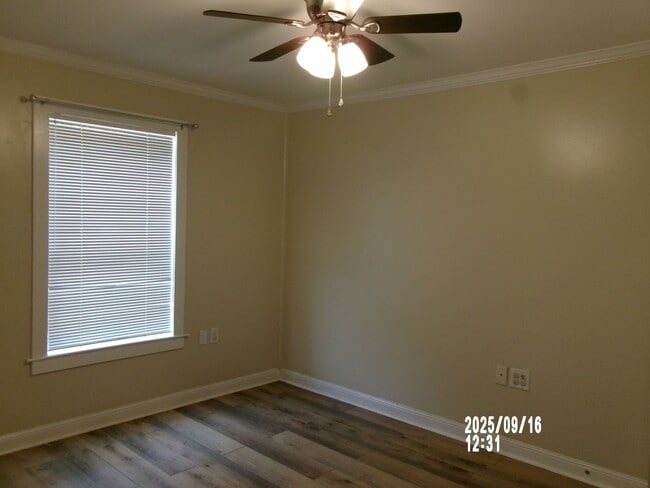 Building Photo - 3BR/1.5BA Single Family Home in Pascagoula...