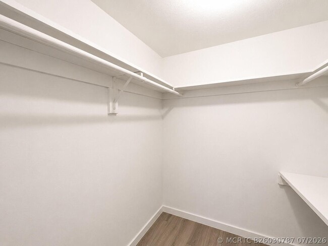 Building Photo - 401 Golden Isles Dr