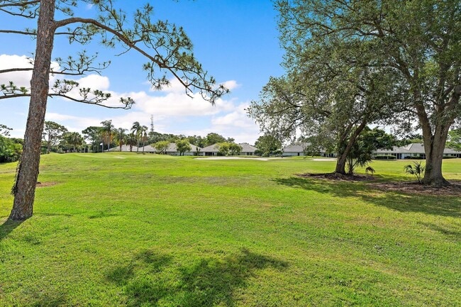 Building Photo - 2711 SW Egret Pond Cir