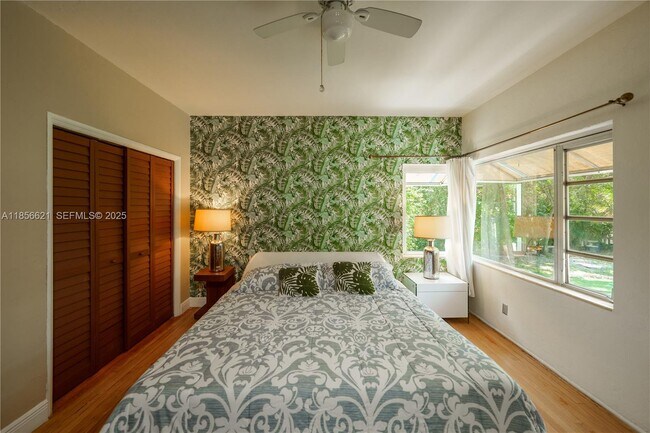 Building Photo - 701 Hollywood Blvd