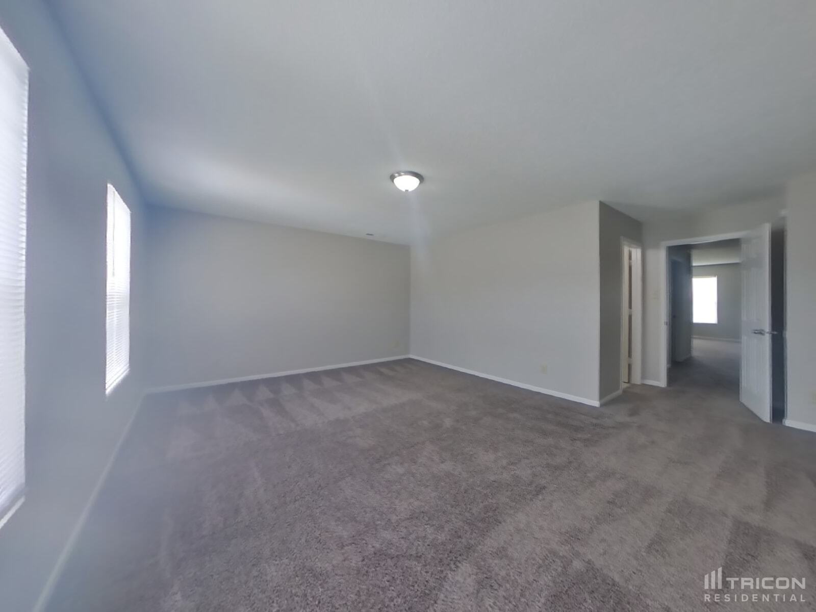Building Photo - 9141 Bainbridge Dr