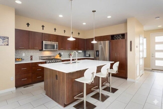 Building Photo - 9606 Dunning Cir