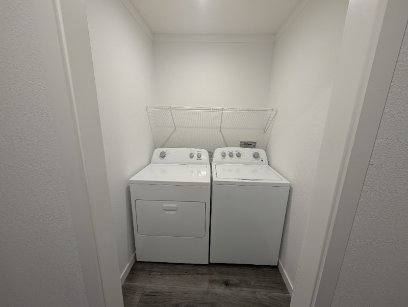 Building Photo - 39021 Holly Ln