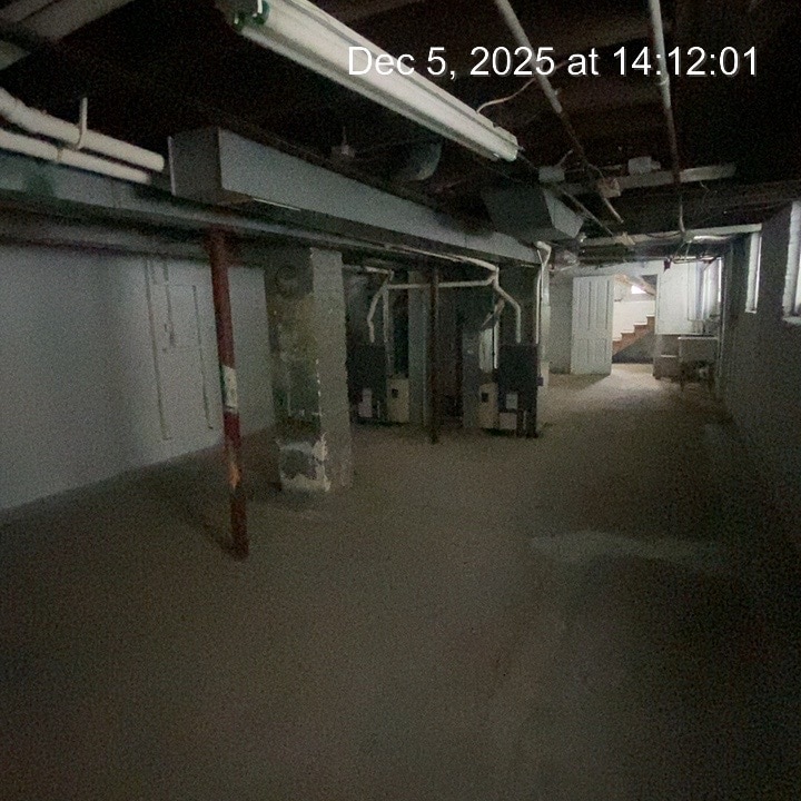 Building Photo - 823 E Clarke St