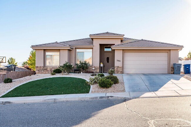 Primary Photo - 3 Bedroom Home In South Pointe Subdivision...