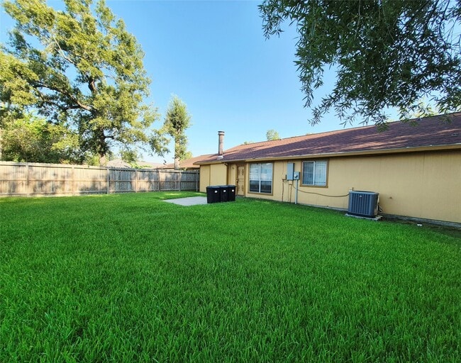 Building Photo - 13211 Whitchurch Way