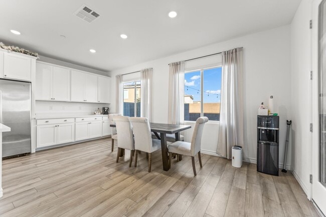 Building Photo - New Build, 4 bedroom, 3 full bathroom in the Master Planned Community; Landmark at Black Mountain...