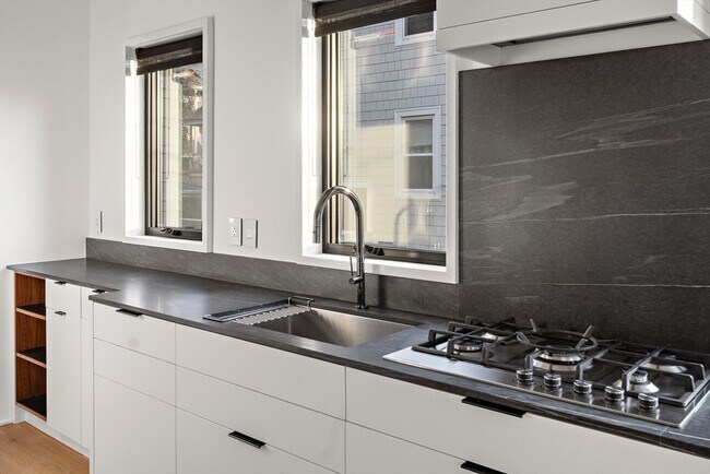 Building Photo - 78 Gilbert Rd