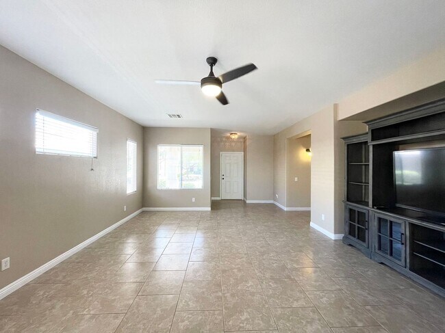 Building Photo - Dream Home in the Heart of Summerlin