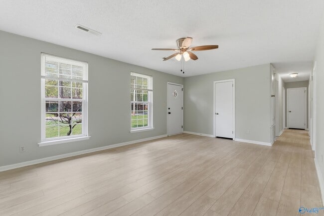 Building Photo - 504 Delaney Rd NW