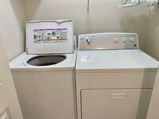 Building Photo - 157 Bella Way