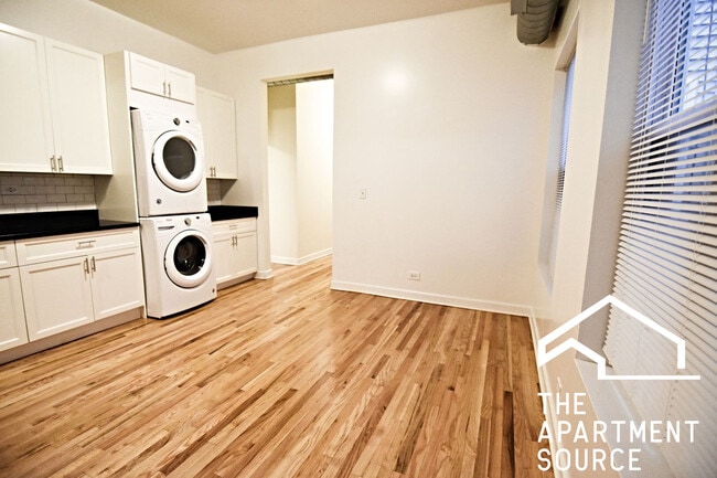 Building Photo - 3805 W Belmont Ave