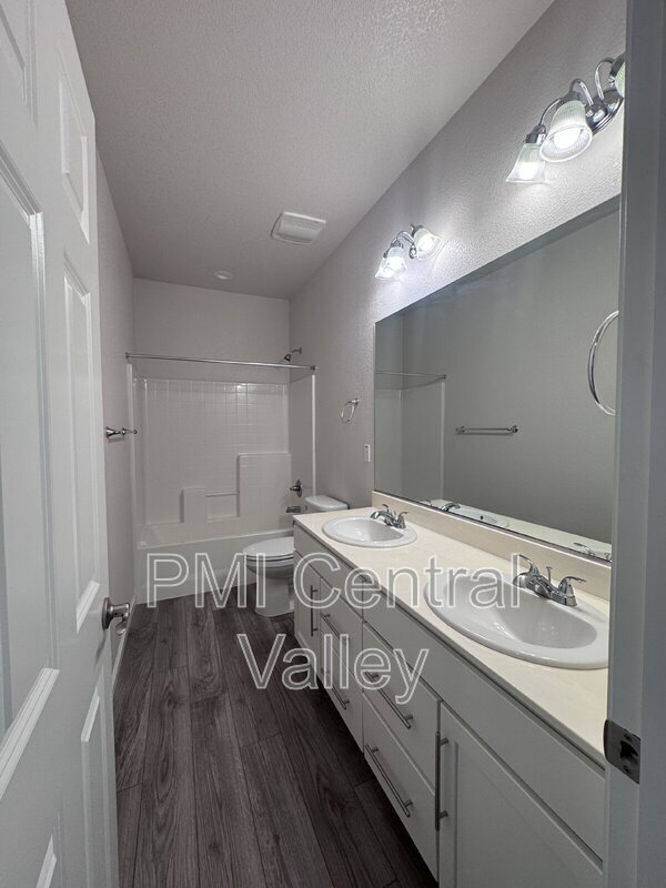 Building Photo - 349 Terra Mia Ave