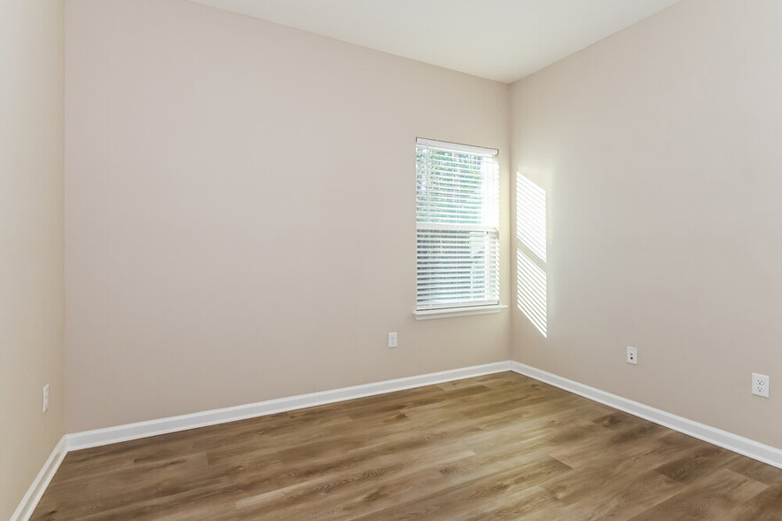 Building Photo - 6835 Longleaf Branch Dr