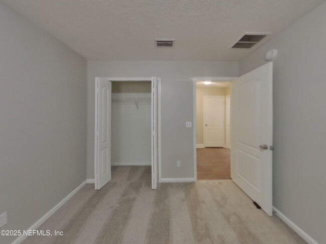 Building Photo - 2268 Eisner Dr