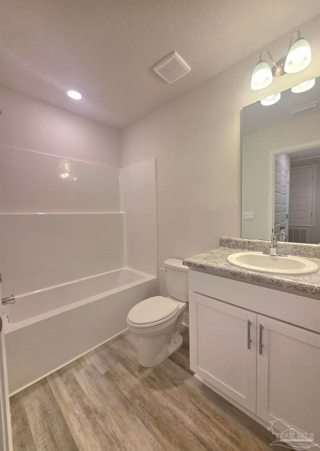 Building Photo - 1306 Leeway Dr