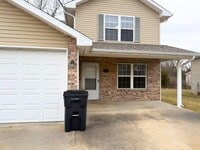 Building Photo - 1604 Citadel Dr