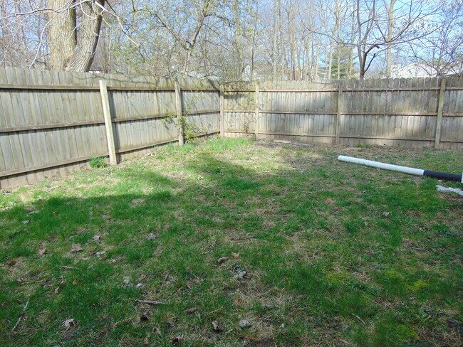 Building Photo - 10904 Tonkel Rd