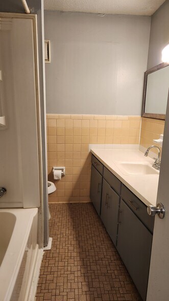 Building Photo - 53 N Belvedere Blvd