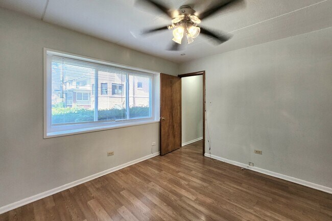 Building Photo - 426 Wesley Ave