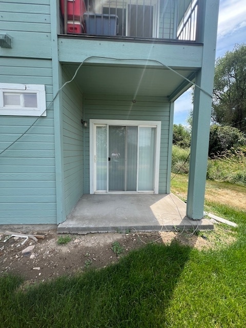 Building Photo - 2 bed 1 bath near NNU and close to downtow...