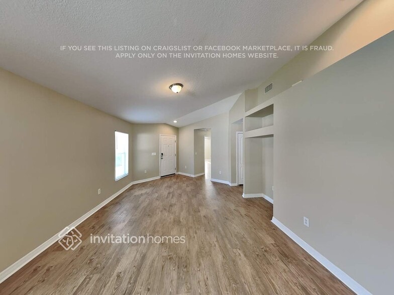 Building Photo - 12808 Adventure Dr