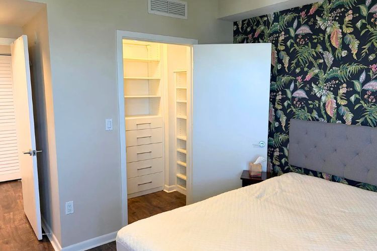 Building Photo - 1551 N Flagler Dr