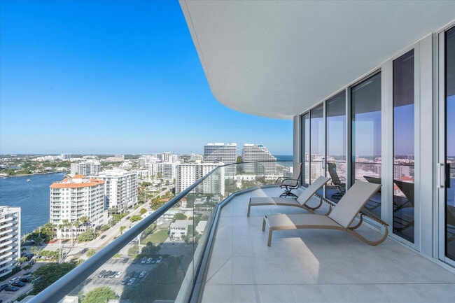 Building Photo - 151 N Seabreeze Blvd