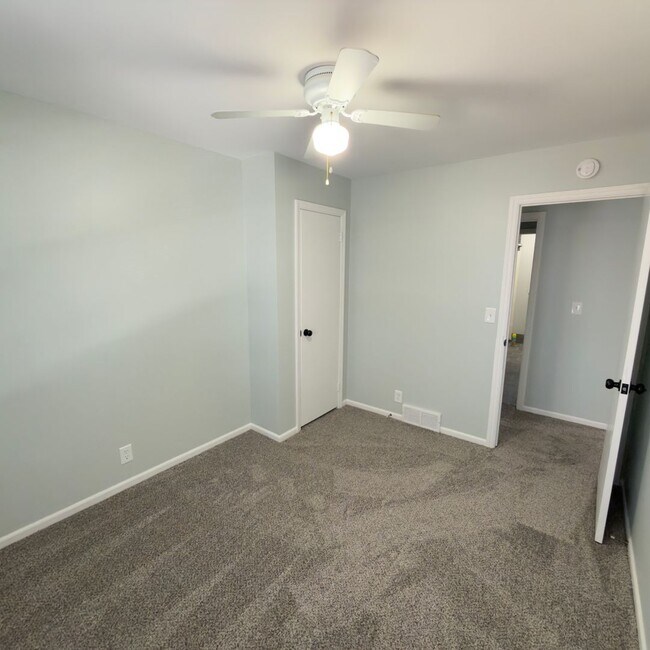 Building Photo - 3 Bedroom Home In Kentwood Schools!