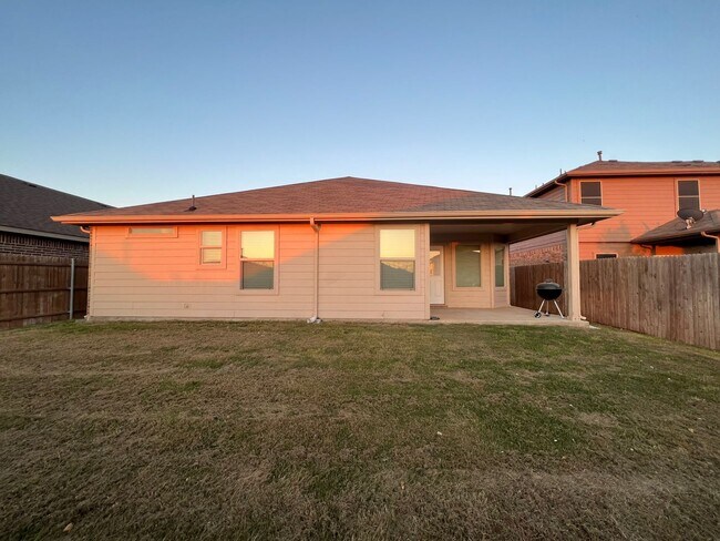 Building Photo - 7017 Mohegan Dr
