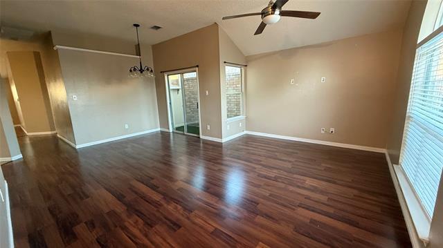 Building Photo - 519 Cross Cut Dr