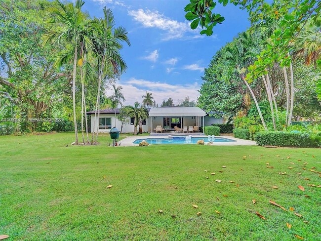 Building Photo - 5705 SW 60th Ave