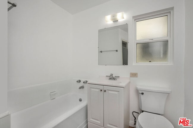 Building Photo - 10534 Eastborne Ave