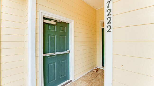 Building Photo - 2 Bedroom 2 Bath Condo in Indigo Hall at Hope Plantation - Johns Island
