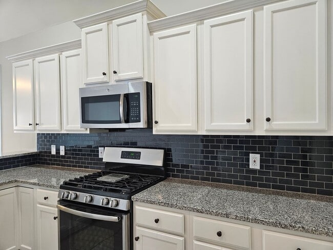 Building Photo - Coastal Vibes at Lake Murray