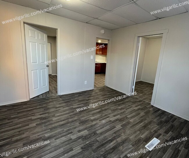 Building Photo - 3940 Deodar St