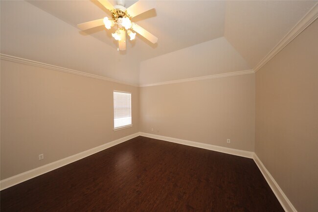 Building Photo - 5539 Mountain Forest Dr