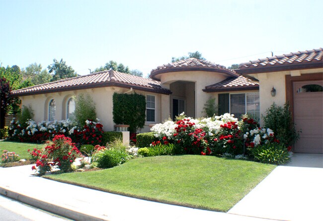 Building Photo - Beautiful Calabasas home with marble floor...