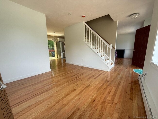 Primary Photo - 41 Stonehouse Way