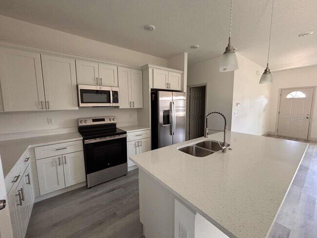 Building Photo - 7908 N Galena Ave