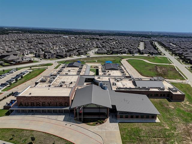 Building Photo - 11301 Summer Rain Blvd