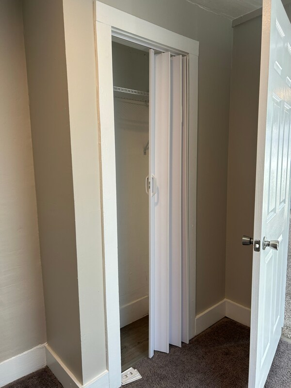 Building Photo - 401 Hannibal St